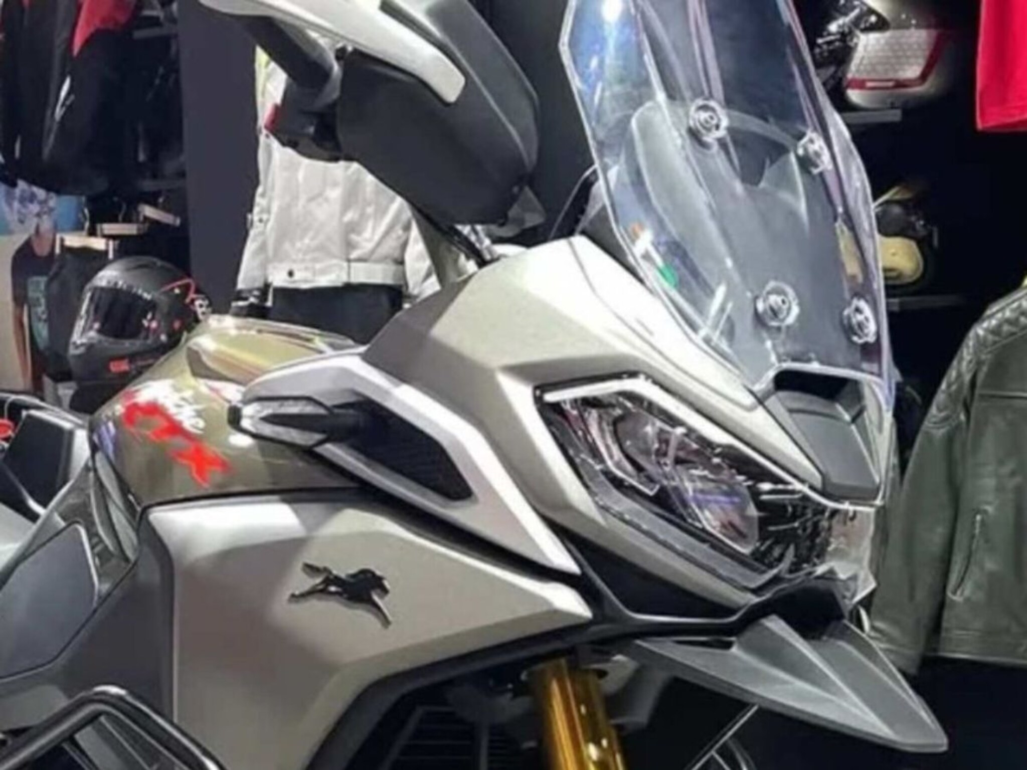 Royal Enfield चं मार्केट करणार जाम,  TVS ने अखेर 'ती' BIKE केली लाँच, किंमतही कमी