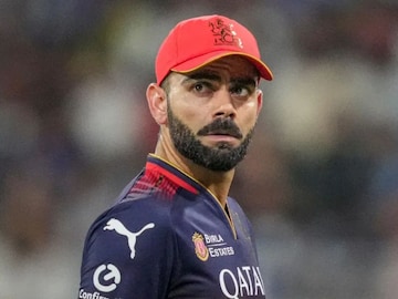 विराट RCB सोडणार का IPL? करारावर सही करायला कोहलीचा नकार, कॉन्ट्रॅक्ट रिन्यूवल वादाची Inside Story