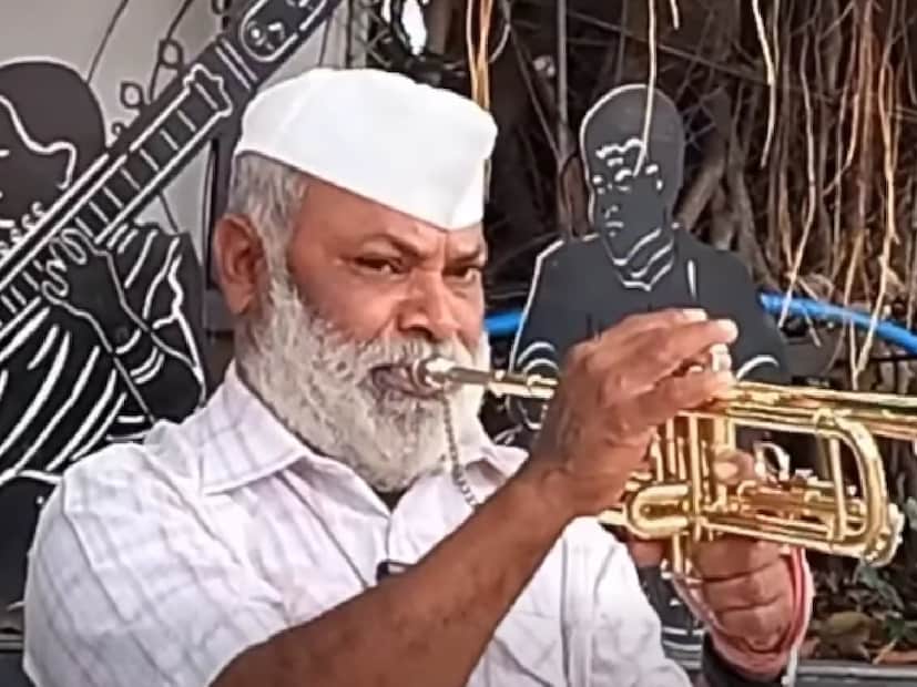 दोन वर्षे काम नसल्यामुळे त्यांच्यावर आर्थिक संकट ओढवलं. याच काळात त्यांच्या वैयक्तिक आयुष्यात देखील अनेक आघात झाले. नातवाचा अपघात झाल्याने त्याच्या उपचारासाठी 13 ते 14 लाख रुपये खर्च करावे लागले. काही काळातच मुलाचा अपघातात मृत्यू झाला. गरोदरपणात मुलगीही दगावली. कुटुंबाची जबाबदारी पुन्हा वसंत पवार यांच्या खांद्यावर आली.