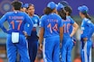 टीम इंडियाची वर्ल्ड कप सेमी फायनलमध्ये धडक, हरमनच्या पोरींनी किवींना चिरडलं!