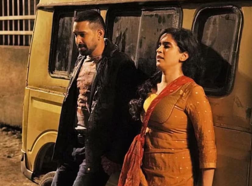  Zee5 वरील पाच चित्रपटांमध्ये प्रेमातील गुंतागुंत, सामाजिक बंधनं आणि संघर्ष यांचं सुरेख चित्रण करण्यात आलं आहे. जाणून घ्या या रोमँटिक फिल्म्सबद्दल...