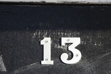 '13' या अंकामागचं रहस्य काय? का मानला जातो हा अंक इतका अशुभ?