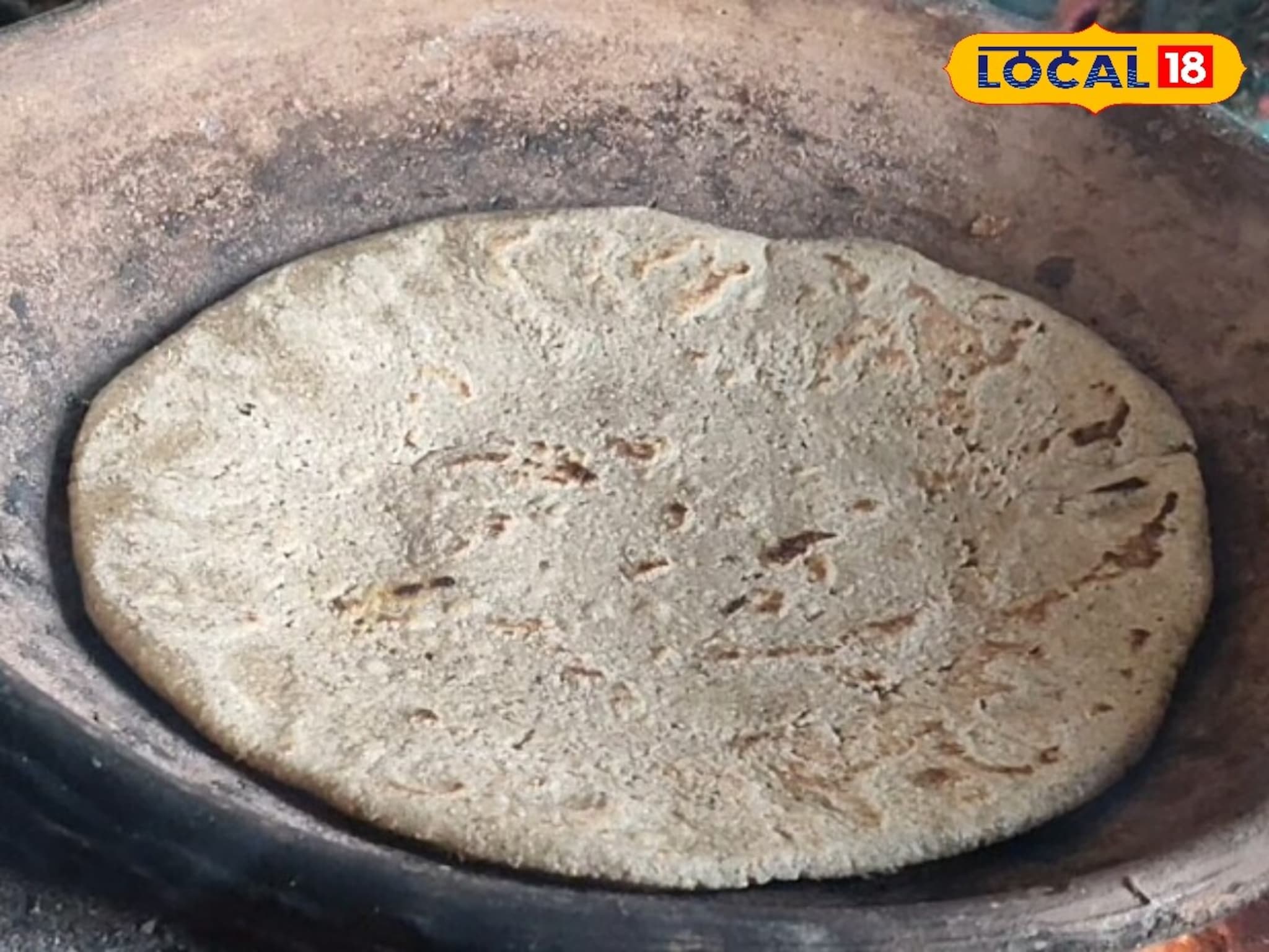 Kitchen Tips : बाजरीची भाकर गोल बनेल आणि फुगेलही! 'ही' युक्ती वापरा, भाकरी बनवणं होईल सोपं