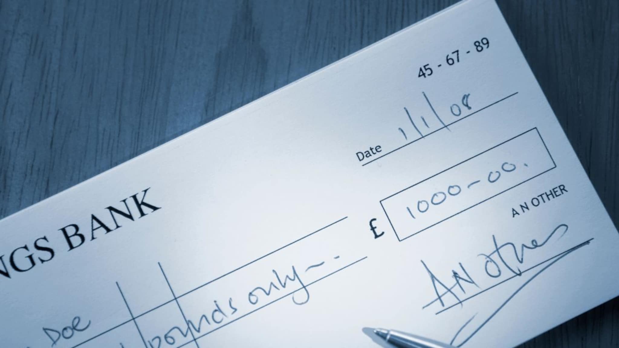 9 प्रकारचे असतात बँक चेक! वेगवेगळ्या वेळी होतो प्रत्येकाचा वापर, एकदा चेक कराच