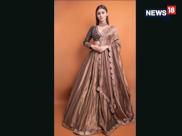 बेस्ट लूकसाठी बॉडी शेपनुसार असा निवडा परफेक्ट लेहंगा, दिसाल रॉयल आणि एलिगंट! बेस्ट लूकसाठी बॉडी शेपनुसार असा निवडा परफेक्ट लेहंगा, दिसाल रॉयल आणि एलिगंट!