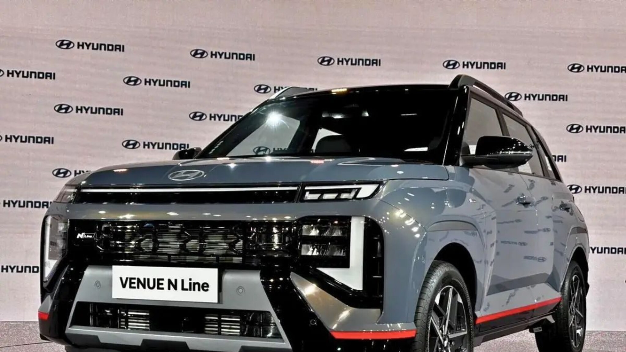 Hyundai Venue N Line 2025: मायलेजपासून किंमतपर्यंत, प्रत्येक व्हेरिएंटची किंमत घ्या जाणून