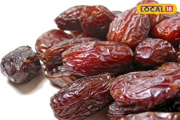 खरेदी करण्यापूर्वी असे ओळखा शुद्ध खजूर; ही पाण्याची चाचणी करा, त्वरित कळेल फरक खरेदी करण्यापूर्वी असे ओळखा शुद्ध खजूर; ही पाण्याची चाचणी करा, त्वरित कळेल फरक