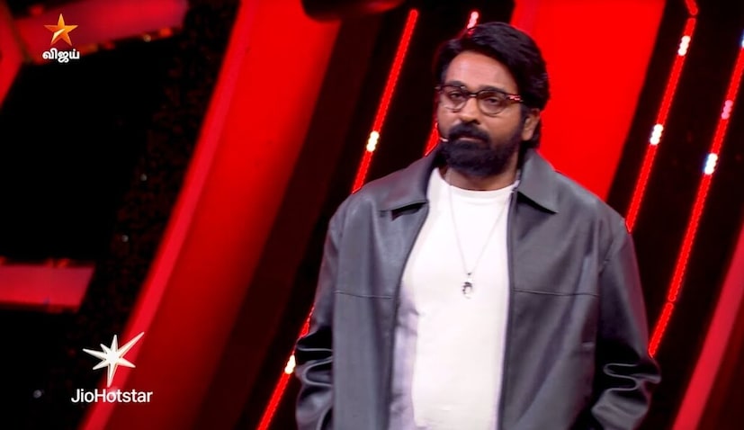 तमिळ 'बिग बॉस ९' चा सिझन सध्या ५० व्या दिवसात पोहोचला आहे. अनेक स्पर्धकांच्या निरर्थक भांडणांमुळे नेटिझन्सनी या सिझनवर टीका केली होती. खुद्द होस्ट विजय सेतुपतीनेही दर आठवड्याला स्पर्धकांना त्यांच्या खेळाची दिशा बदलण्याचे सल्ले दिले होते.