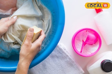 पिरीएड्सचे हट्टी डाग 5 मिनिटांत होतील गायब, 'हे' भन्नाट हॅक्स वापरून पाहा.. पिरीएड्सचे हट्टी डाग 5 मिनिटांत होतील गायब, 'हे' भन्नाट हॅक्स वापरून पाहा..