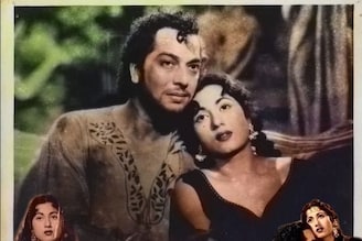 42 गाण्यांची फिल्म, जिने कोठ्यावर जन्मलेल्या मुलीला बनवलं सुपरस्टार