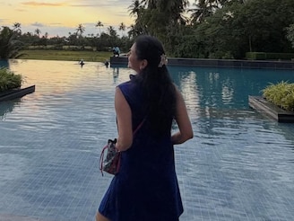 आमिरची हिरोईन, धर्मेंद्रची सून बनण्यासाठी सोडलं हॉलिवूड, आता जगतेय असं आयुष्य...