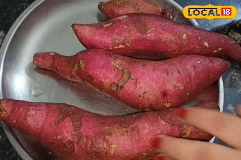 चुलीवर किंवा शेगडीवर भाजलेल्या रताळ्यांची चव नेहमीच आवडते. त्याची हलकी वाफ आणि धुरकट सुगंध हिवाळ्यात खाण्याचा आनंद द्विगुणित करतो. शिवाय, प्रेशर कुकरमध्ये स्वादिष्ट रताळे तयार करता येतात. 