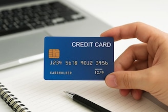 क्रेडिट कार्ड फ्रॉडचं टेन्शनच घेऊ नका! असा मिळेल पैसा परत, लगेच करा हे 5 काम