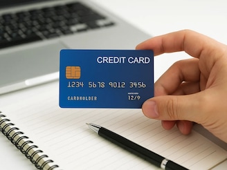 क्रेडिट कार्ड फ्रॉडचं टेन्शनच घेऊ नका! असा मिळेल पैसा परत, लगेच करा हे 5 काम