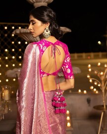 ट्राय करा 'हे' 9 बोल्ड बॅकलेस ब्लाउज, सर्वांमध्ये दिसाल युनिक आणि स्टायलिश!