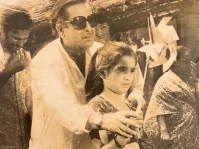  'प्रेमरोग' या चित्रपटानंतर पद्मिनी रातोरात स्टार बनल्या आणि त्यानंतर राज कपूरच्या अनेक चित्रपटांत दिसल्या, ज्यामुळे त्यांना राज कपूरची फेव्हरेट नायिका म्हटले जाऊ लागले. पण, आपल्या बोल्ड कंटेंटसाठी प्रसिद्ध असलेले राज कपूर कधीच पद्मिनीकडून ऑन-स्क्रीन बोल्ड सीन करवू शकले नाहीत.