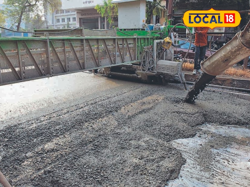  विमानतळ परिसरातील सर्व्हिस रोड, मुख्य रस्ते आणि जोडरस्त्यांचीही तपासणी करण्यात येत आहे. ज्या ठिकाणी खड्डे, तडे किंवा पाणी साचण्याची समस्या आहे, ती ठिकाणे पहिल्यांदा दुरुस्त करुन घेतले जात आहेत.