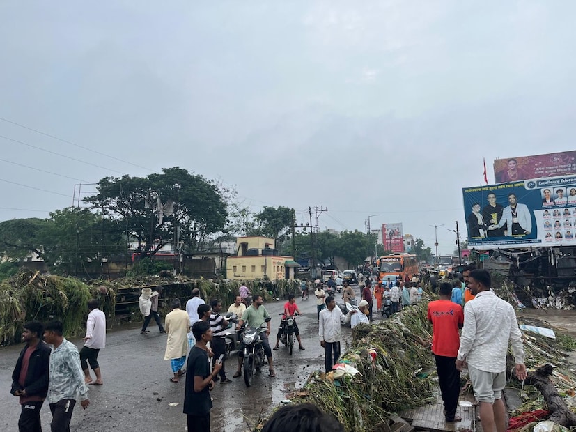  कांदा, डाळिंब बागांत पाणी साचू देऊ नये. हवामान खात्याच्या अंदाजानुसार 5 नोव्हेंबरपासून पाऊस कमी होऊन 6 नोव्हेंबरला कोरडे हवामान राहील.