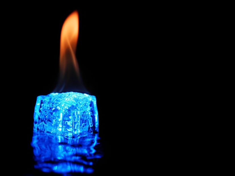 योग्य उत्तरया कोड्याचे अचूक आणि योग्य उत्तर आहे बर्फ (Ice)