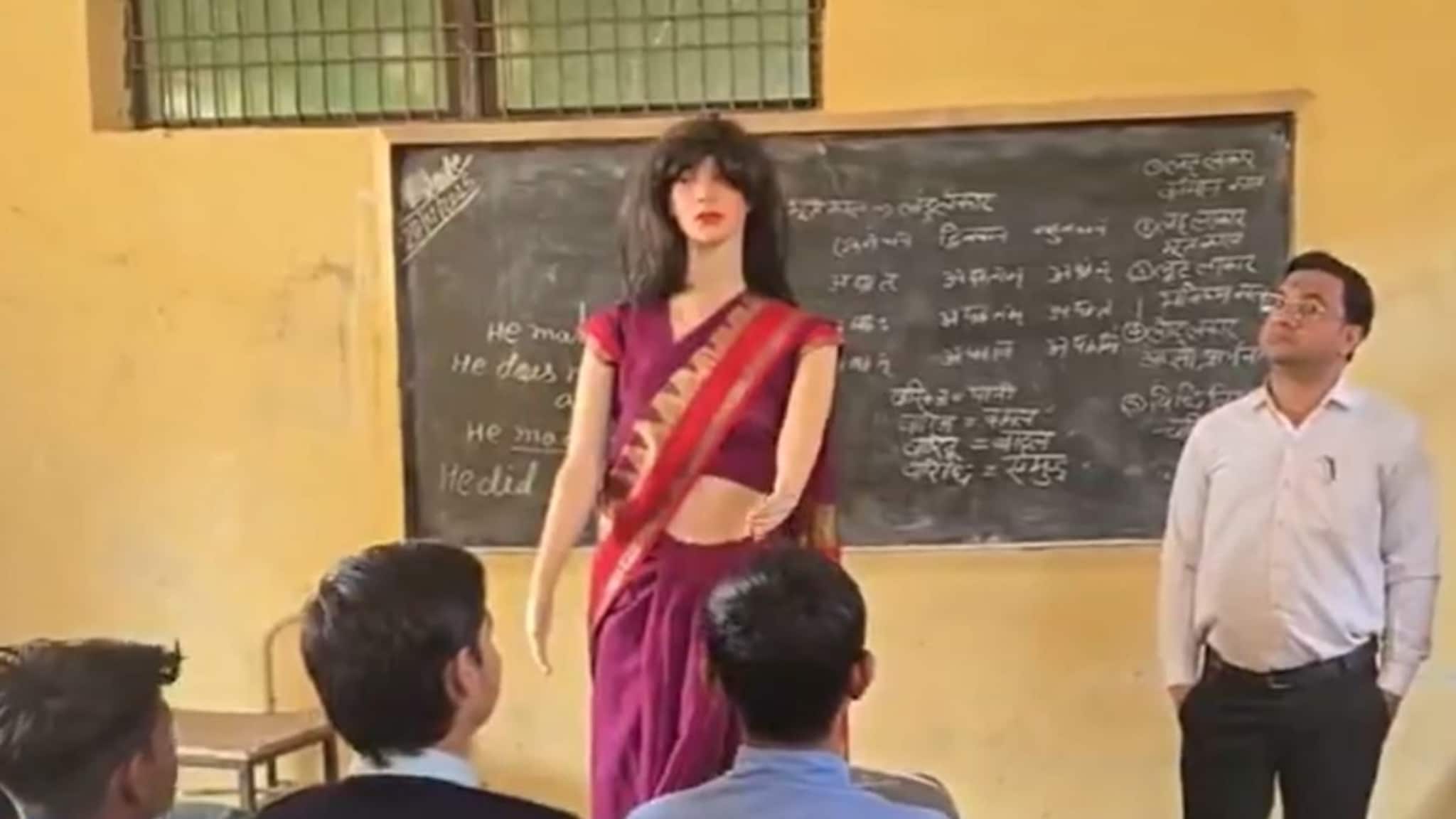 माझं नाव सोफी! कॉलेजमध्ये आली AI Teacher, कशी शिकवते एकदा VIDEO पाहाच