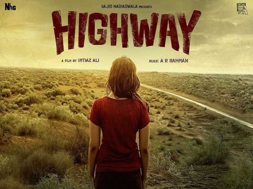  'हायवे' हा चित्रपट साजिद नडियाडवाला यांच्या सहनिर्मितीत तयार करण्यात आला होता. चित्रपटात आलिया भट्ट आणि रणदीप हुड्डा मुख्य भूमिकेत दिसले होते. सुमारे 25 कोटींच्या बजेटमध्ये बनलेल्या या चित्रपटाने बॉक्स ऑफिसवर चांगली कमाई केली होती. या चित्रपटाने भारतात 30.6 कोटी आणि जगभरात 52.4 कोटींची कमाई केली. आजही हा चित्रपट आणि त्यातील गाणी लोक आवडीने ऐकतात.