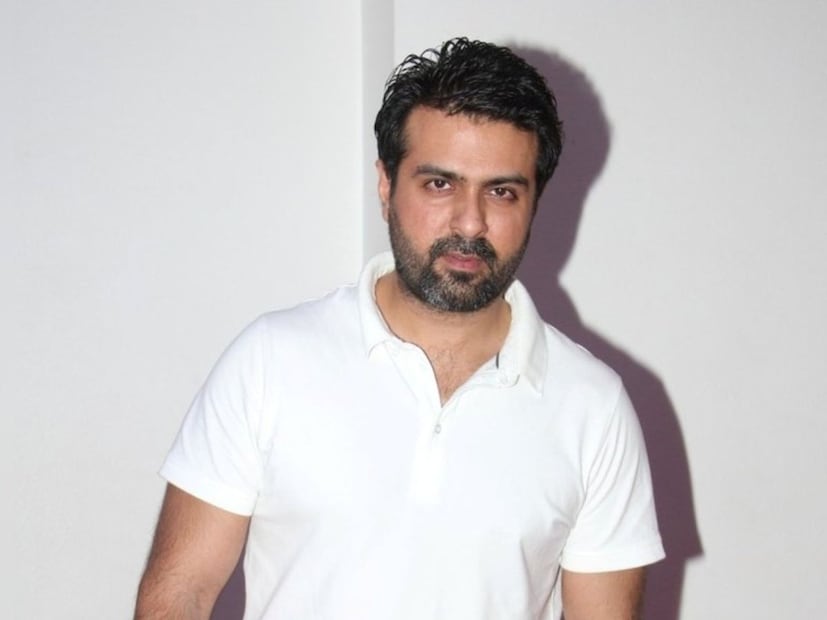  ‘लव्ह स्टोरी 2050’ मधून डेब्यू केल्यानंतर हरमन बावेजाने 6 वर्षांत 5 चित्रपट केले, पण सर्वच फ्लॉप ठरले किंवा डिजास्टर ठरले. त्याच्या चित्रपटांच्या यादीत ‘लव्ह स्टोरी 2050’, ‘व्हिक्टरी’, ‘व्हॉट्स युवर राशी?’, ‘डिशकियाऊं’, आणि ‘इट्स माय लाइफ’ यांचा समावेश आहे. सततच्या अपयशामुळे तो हळहळू इंडस्ट्रीपासून दूर जाऊ लागला. चित्रपटांबरोबरच हरमनने अ&#x200d;ॅनिमेशन फिल्म ‘चार साहिबजादे’ तयार केली आणि तब्बल 9 वर्षांनंतर 2023 मध्ये आलेल्या ओटीटी सीरीज ‘स्कूप’ मधून दमदार पुनरागमन केले. सध्या तो ओटीटी विश्व गाजवत आहे.