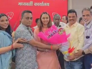 जयंत पाटलांनी पत्ता उघडला, बालेकिल्ल्यात नगराध्यक्षपदाचा उमेदवार केला जाहीर 