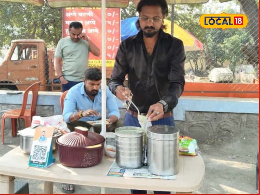 प्रतीक सोमनाथ मुलगे राहणार होटगी रोड सोलापूर यांनी बारावीपर्यंत शिक्षण घेऊन आर्किटेक्चर ड्राफ्ट्समन हा कोर्स केला. त्यानंतर नोकरीच्या शोधात मुंबई येथे गेले.