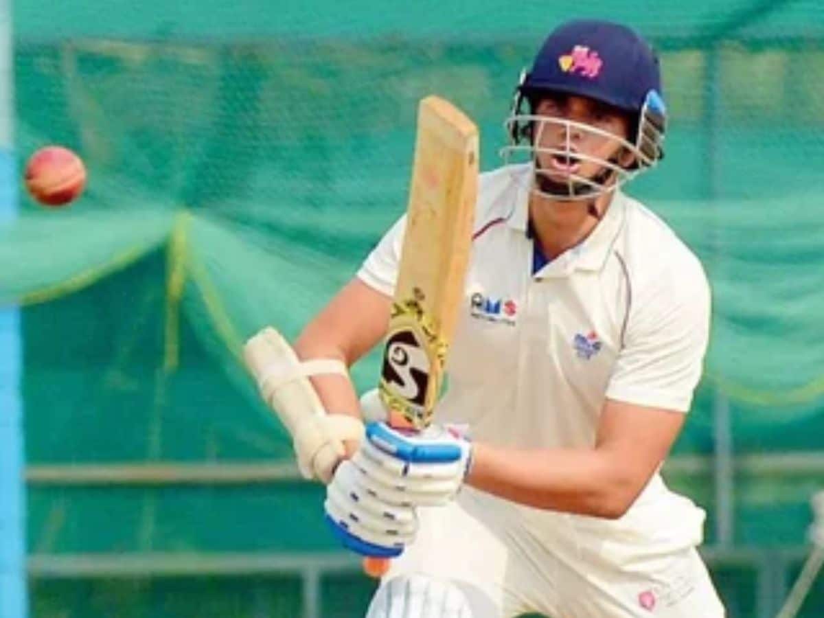 विशेष म्हणजे या स्पर्धेत तो वडील सचिन तेंडुलकर यांच्याप्रमाणे सलामीला उतरताना दिसला होता. गोव्याकडून खेळताना अर्जुन तेंडुलकर सलामीला उतरला होता.