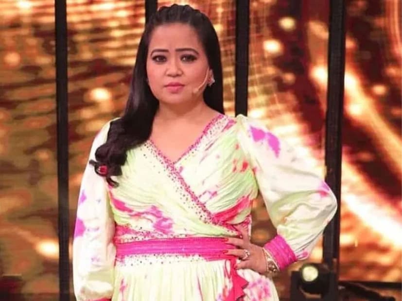  भारती सिंहची प्रकृती अस्थिर असूनही तिचं तिच्या कामावर लक्ष आहे. सर्व प्रोफेशनल कामं ती ठरलेल्या वेळी करत आहे. काही दिवसांपूर्वीच तिने 'लाफ्टर शेफ'च्या शूटिंगला सुरुवात केली आहे.