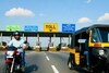 स्कूटी, बाईक, रिक्षाला टोल का नाही; त्यांना टॅक्समधून कशी काय सूट मिळते?