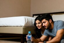 हनीमूनला जाताय, हॉटेल रूमच्या बेडखाली पाण्याची बाटली नक्की फेका! हे सीक्रेट तुम्