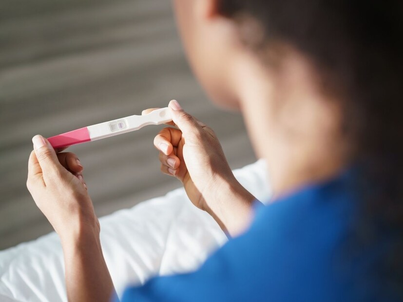 आठवड्यातून 3-4 वेळा ट्राय करा जेणेकरून ओव्ह्युलेशनचे दिवस चुकणार नाही. ओव्हेल्युशन टेस्ट किट किंवा पीरियड ट्रॅकर अॅपच्या मदतीने प्रजनानासाठी अनुकूल असलेले दिवस समजून घ्या.