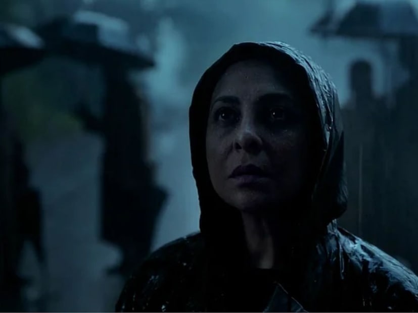  शेफाली शाह आणि हुमा कुरैशी यांनी आपल्या दर्जेदार अभिनयाने प्रेक्षकांना थक्क केलं आहे. या सीरिजच्या माध्यमातून हुमा कुरैशी पहिल्यांदाच नकारात्मक भूमिकेत झळकणार आहे. 'बडी दीदी'च्या भूमिकेत हुमा कुरैशी खूप खतरनाक दिसत आहे.