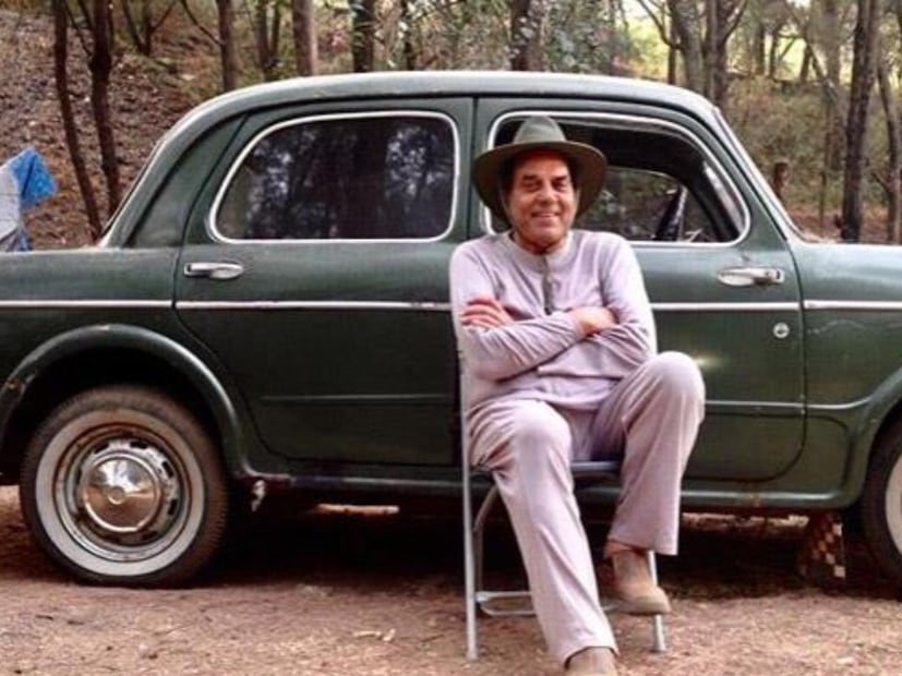 धर्मेंद्र आजारी असल्यापासून त्यांची मुलं झोपलेली नाहीत असं त्यांची पत्नी हेमा मालिनी यांनी सांगितलं. मी कमजोर पडू शकत नाही असंही त्या म्हणाल्या.