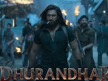 Dhurandhar : 'धुरंधर'मध्ये रणवीर सिंहसोबत रोमान्स करणारी ही अभिनेत्री कोण? Dhurandhar : 'धुरंधर'मध्ये रणवीर सिंहसोबत रोमान्स करणारी ही अभिनेत्री कोण?