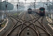 एकाच ठिकाणी एकाच वेळी चारही दिशेने येतात 4 ट्रेन, तरी टक्कर होत नाही, कसं काय? महाराष्ट्रात असलेल्या भारतातील अशा एकमेव रेल्वे स्टेशनची स्टोरी 