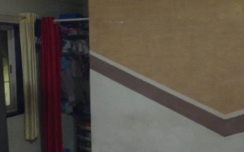 ही बाब राज्य निवडणूक आयोगाच्या निदर्शनास आणली जाणार असल्याचेही सांगण्यात येत असून, या प्रकरणावर आयोग काय भूमिका घेतो याकडे सर्वांचे लक्ष लागले आहे.