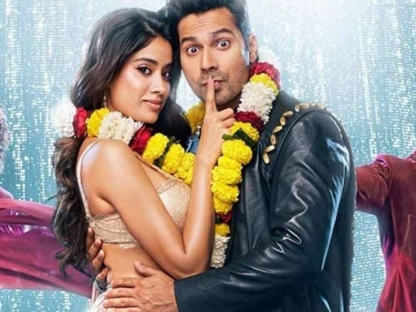  सनी संस्कारी की तुलसी कुमारी (Sunny Sanskari Ki Tulsi Kumari) : वरुण धवन आणि जान्हवी कपूर स्टार 'सनी संस्कारी की तुलसी कुमारी' हा चित्रपट थिएटर गाजवल्यानंतर आता ओटीटीवर रिलीज झाला आहे. हा रोमँटिक, कॉमेडी चित्रपट प्रेक्षकांना 27 नोव्हेंबरला नेटफ्लिक्सवर रिलीज झाला आहे.