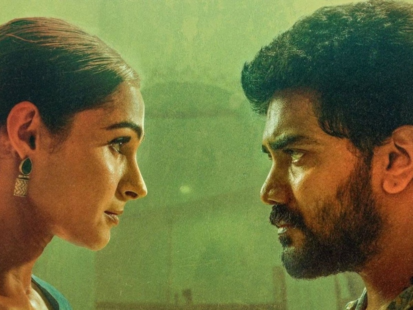  मास्क (Mask) : 'मास्क' हा चित्रपट 21 नोव्हेंबरला थिएटरमध्ये रिलीज होत आहे. ही एक डार्क कॉमेडी फिल्म आहे. विकर्णन अशोक यांनी या चित्रपटाच्या दिग्दर्शनाची धुरा सांभाळली आहे. कविन आणि Andrea Jeremiah या चित्रपटात मुख्य भूमिकेत आहेत.