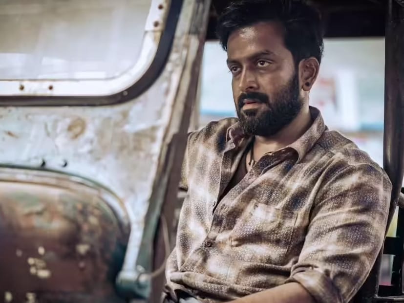  विलयथ बुद्ध (Vilayath Buddha) : 'विलयश बुद्ध' या चित्रपटात पृथ्वीराज सुकुमारन मुख्य भूमिकेत आहेत. 21 नोव्हेंबरला हा सिनेमा थिएटरमध्ये प्रदर्शित होईल.