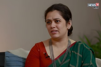 एका रात्रीचे किती घेणार? नॅशनल क्रश होताच गिरीजा ओकला येतायत मेसेज