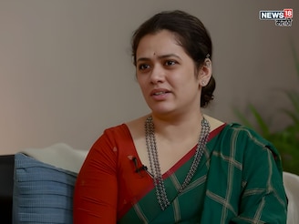 एका रात्रीचे किती घेणार? नॅशनल क्रश होताच गिरीजा ओकला येतायत मेसेज