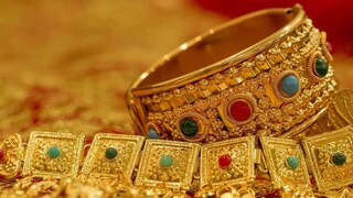 नव्या वर्षाआधीच सोनं All Time High गाठणार! प्रति तोळा किती महागणार? एक्सपर्टचा धक्कादायक अंदाज 