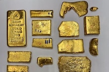 मुंबईत पुष्पा स्टाइलनं स्मगलिंग! १५ कोटींहून अधिक किमतीच्या सोन्याची तस्करी, पोलिसांकडून कारवाई