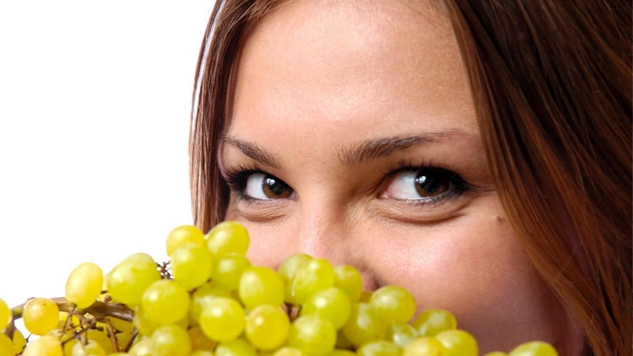 द्राक्षांमुळे माणूस 100 नाही तर 150 वर्षे जगणार? शास्त्रज्ञांनी बनवला फॉर्म्युला