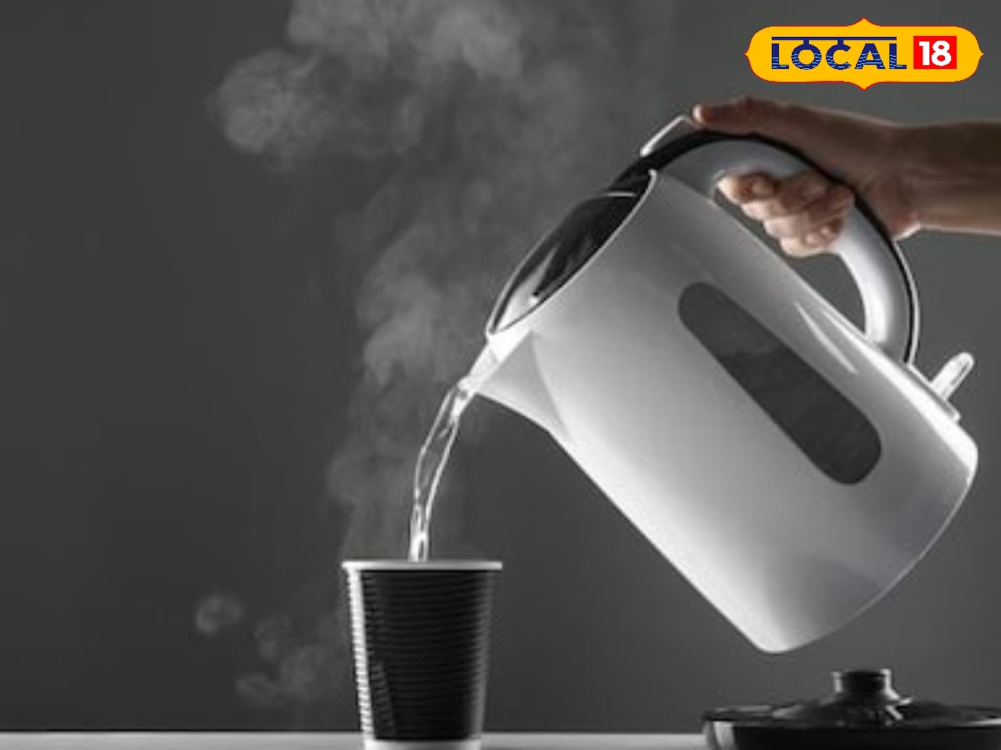 Health Tips : सकाळी उठल्यावर कोमट पाणी पिताय? शरीराला कसा होतो फायदा? संपूर्ण माहितीचा Video