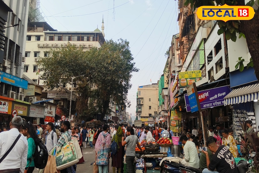 पालघरमध्येही पावसाचं वातावरण कायम आहे. आज जिल्ह्यात मध्यम स्वरूपाचा पाऊस (Moderate Rain) पडण्याचा अंदाज हवामान विभागाने दिला आहे. ग्रामीण भागांमध्ये ढगाळ वातावरणासोबत वाऱ्याचा वेगही वाढलेला दिसेल. तापमानात मात्र किंचित घट होण्याची शक्यता आहे.