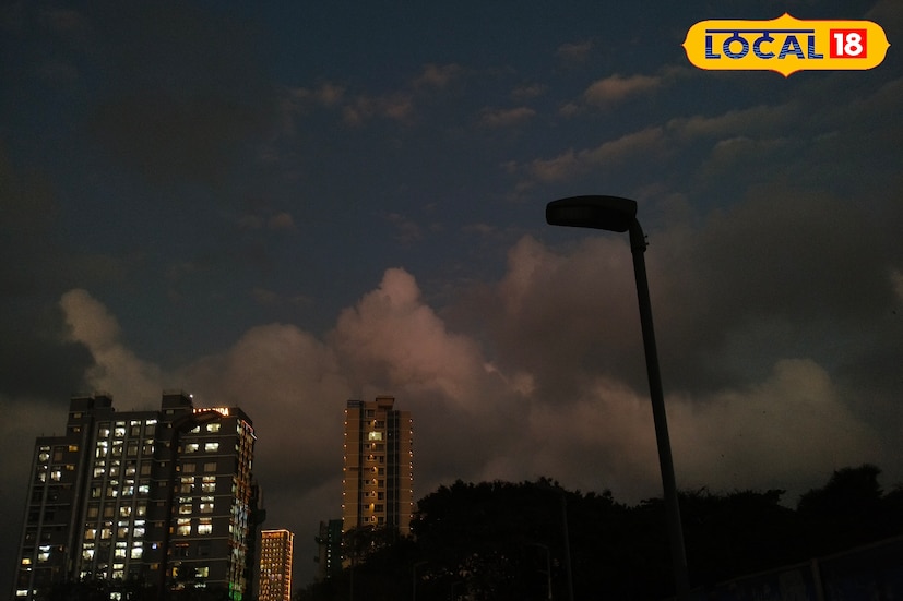 मुंबईत आज दिवसभर अधूनमधून हलक्या सरींचा अंदाज आहे. तुळशी विवाहाच्या दिवशी सलग दोन दिवस मुसळधार पावसाने हजेरी लावली होती. अनेक भागांत दिवसभर वातावरण ढगाळ राहिले होते. आजही अशीच परिस्थिती कायम राहण्याची शक्यता आहे. काही भागांत रिमझिम, तर काही ठिकाणी मध्यम स्वरूपाचा पाऊस पडू शकतो. तापमान सुमारे 31 अंश सेल्शिअस कमाल आणि 25 अंश सेल्शिअस किमान इतकं राहील, तर आर्द्रता पातळी वाढलेली राहील. 