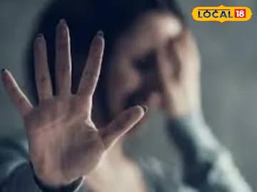 chhatrapati sambhajinagar: “तुझ्यासाठी पत्नीला सोडतो, आपण दोघं...”, शिक्षकानं 16 वर्षीय विद्यार्थिनीसोबत नको ते केलं, छ संभाजीनगर हादरलं chhatrapati sambhajinagar: “तुझ्यासाठी पत्नीला सोडतो, आपण दोघं...”, शिक्षकानं 16 वर्षीय विद्यार्थिनीसोबत नको ते केलं, छ संभाजीनगर हादरलं